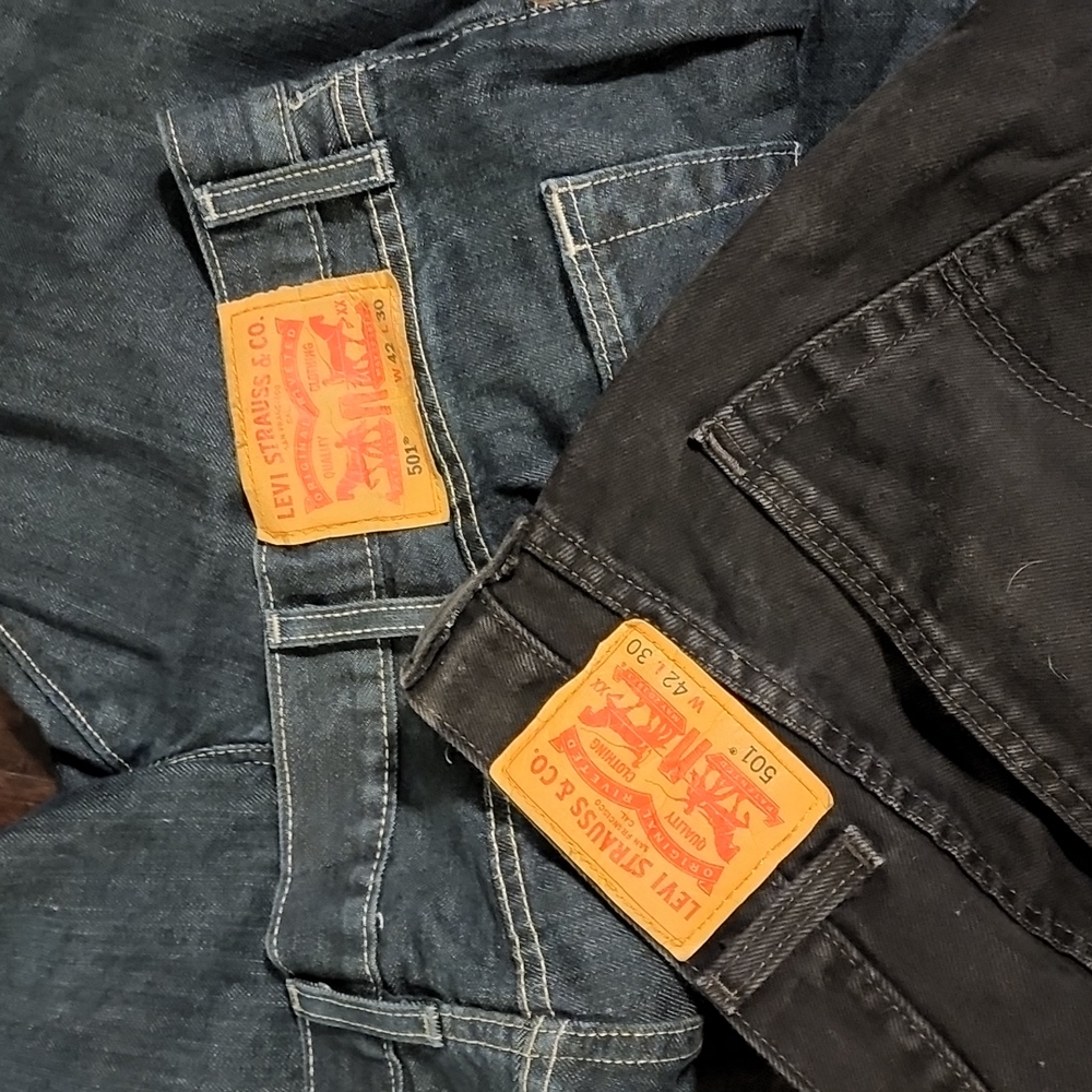 Men's Levi jeans 42 x 30 two pairs - Picture 4 of 4